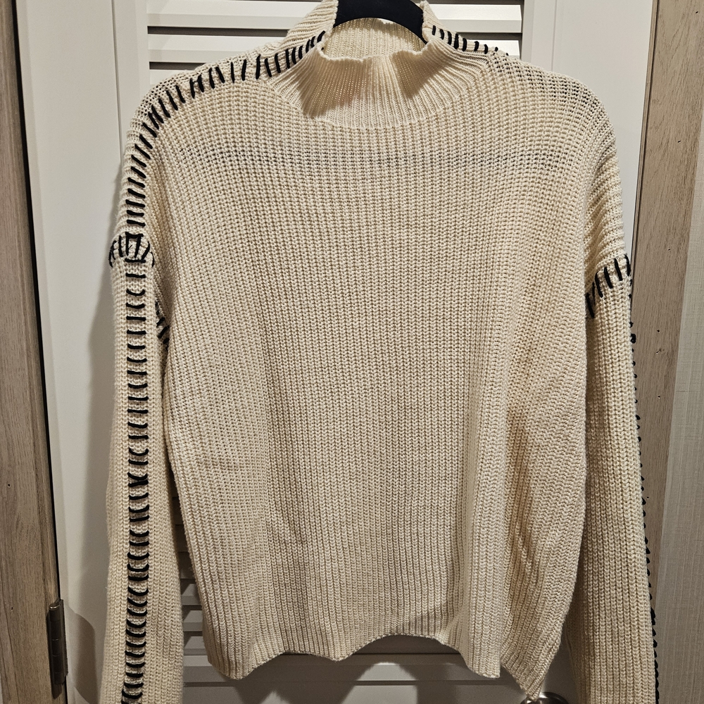 So Me Knit Cream Cowl Neck Lighweight Sweater Black Stitch Detailing Size Small